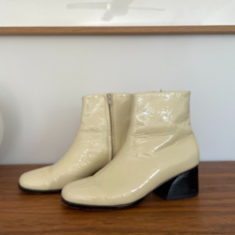 No 6 Store Cream Patent Leather Heeled Boots Sz 7